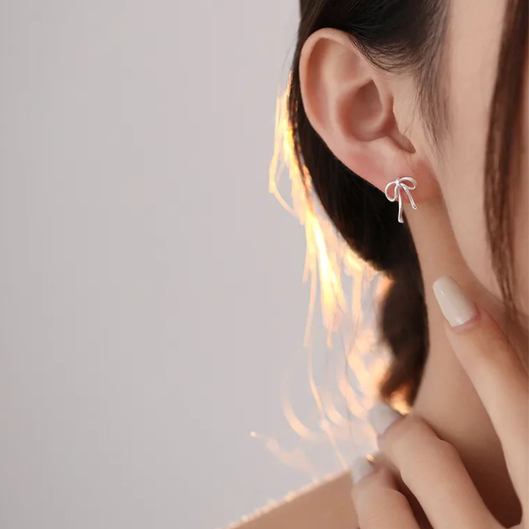 Ribbon Studs
