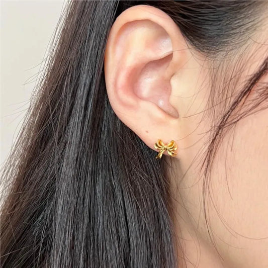 Ribbon Studs