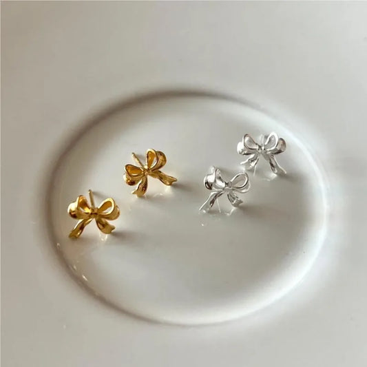 Ribbon Studs